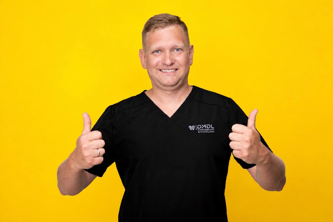 Tannlege Dmitrij Chaustovic ved DMDL Tannklinikk i Kristiansand.
